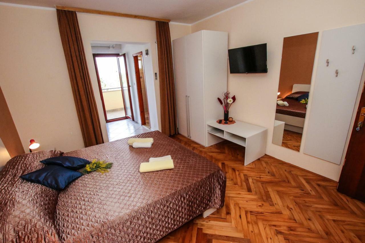 Apartments Ritosa بوريتش المظهر الخارجي الصورة